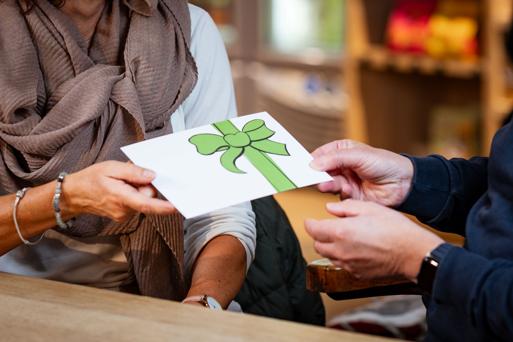 Grußkarte, Geschenkkarte, Schleifenmotiv, grünes Band